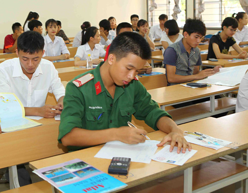 Ngày thứ 3 thi THPT quốc gia: Đề địa dễ, đề hóa khó